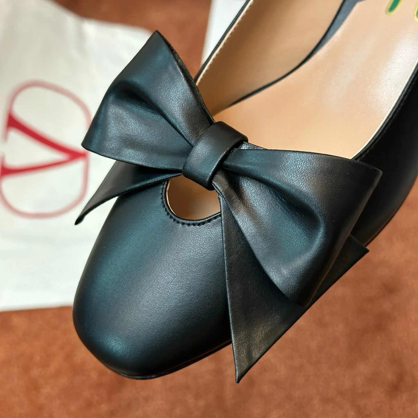 발렌티노 보우 실크 샌들 상세 이미지 5