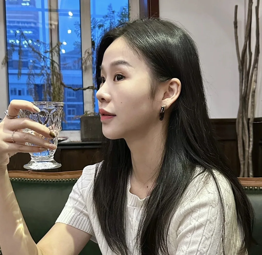 미우미우 호피 무늬 골드 메탈 귀걸이 상세 이미지 7
