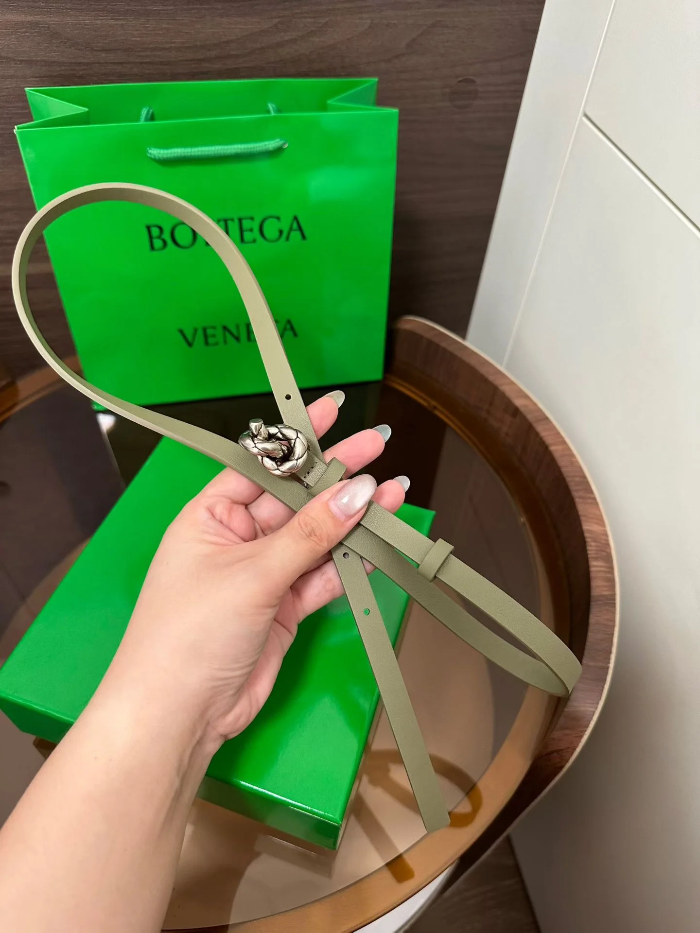 보테가베네타 핀 버클 가죽 벨트 상세 이미지 5