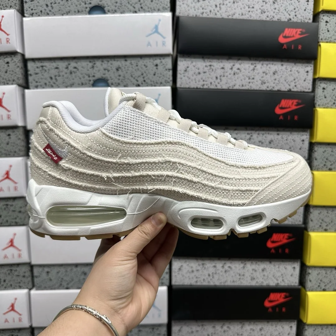 나이키 [GX] 에어 맥스 95 OG IM4743-100 201717 Nike Air Max 95 OG Light Orewood Brown 상세 이미지 4