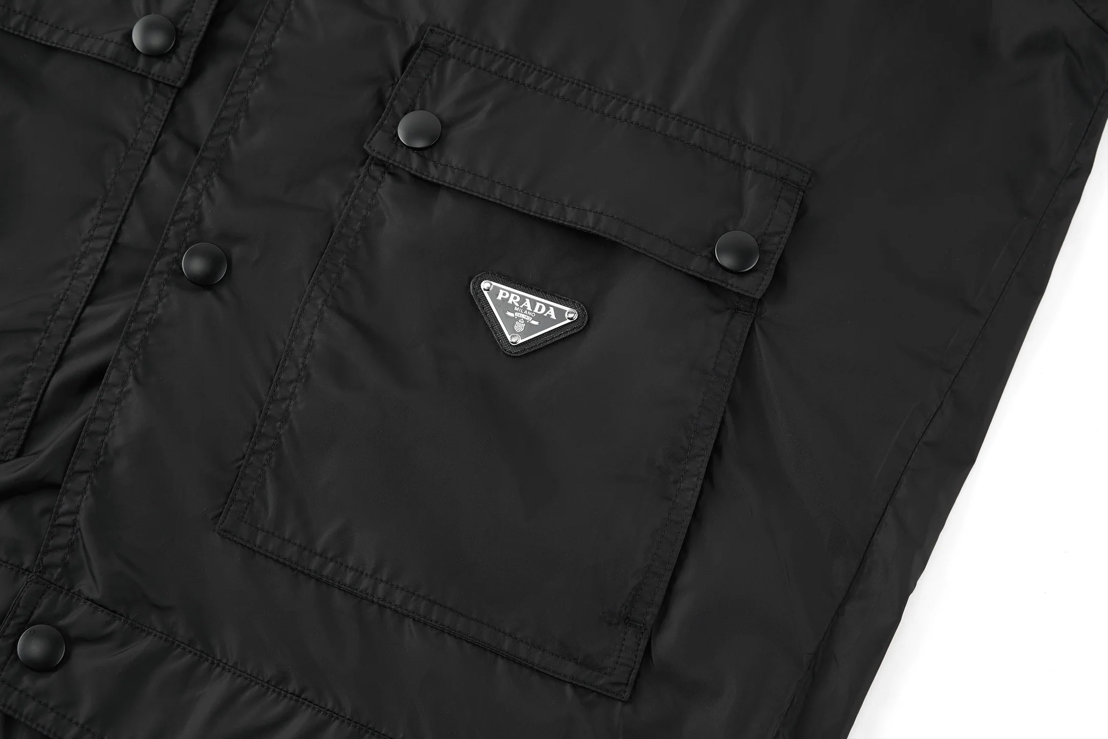 프라다 나일론 버튼다운 트렌치코트 자켓 상세 이미지 4
