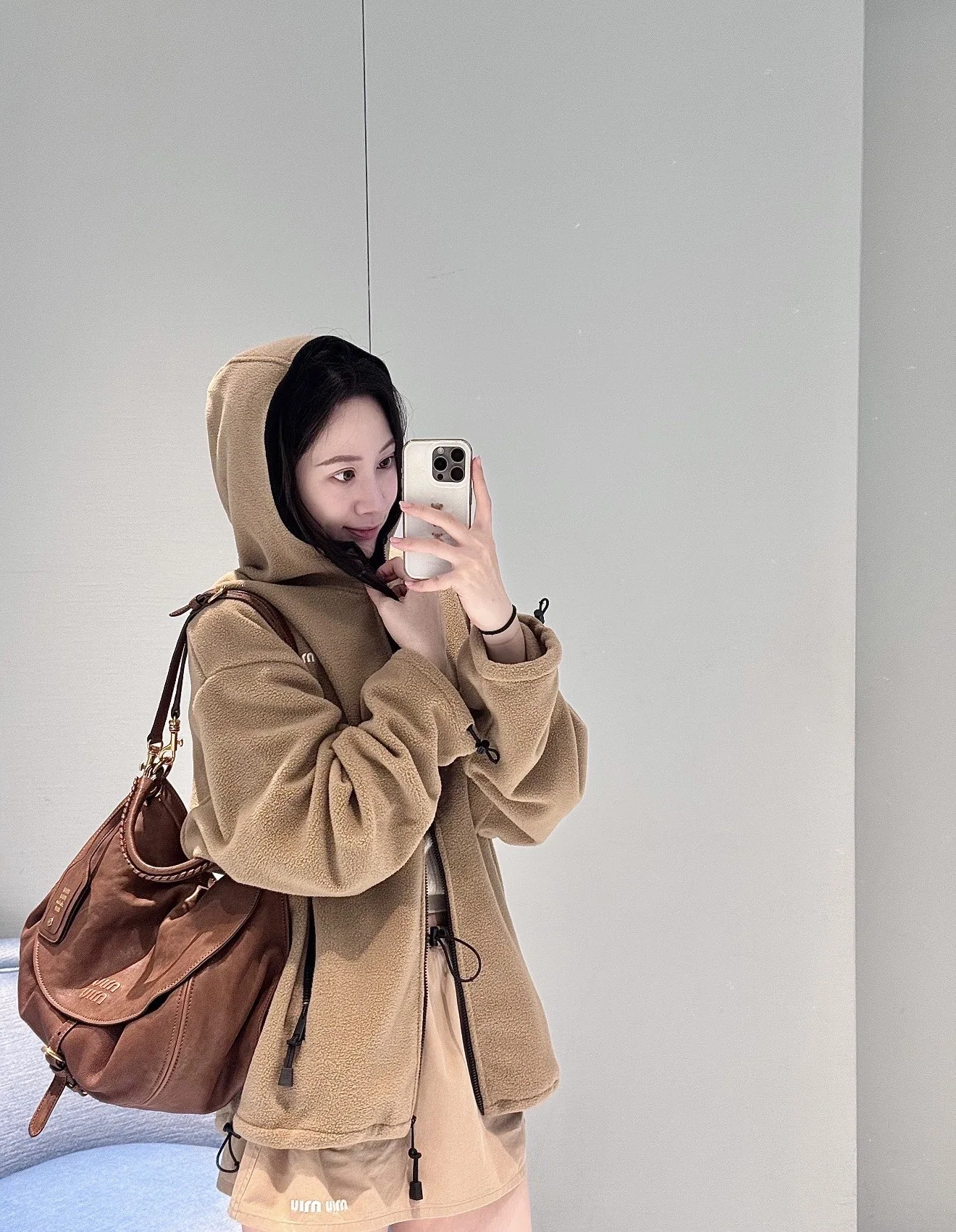 미우미우 그레이 플리스 후드 재킷 상세 이미지 4