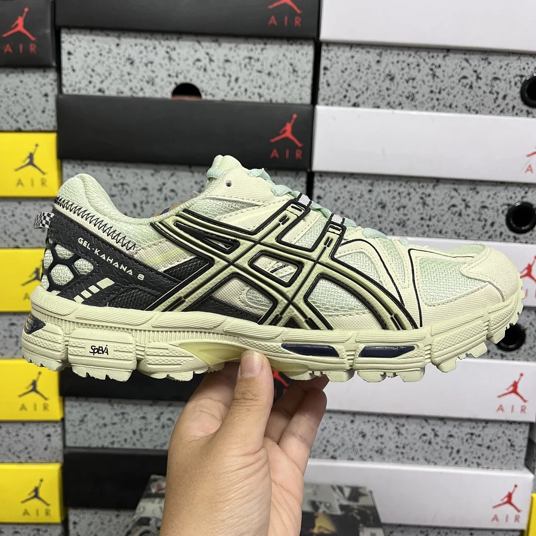아식스 [XY] 젤 카하나 8 1011B109-301 200342 Asics Gel-Kahana 8 상세 이미지 8