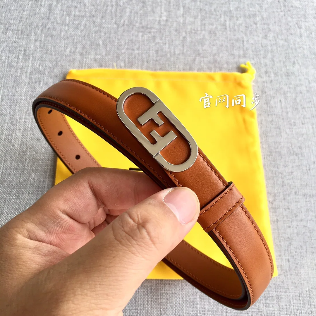 펜디 O'록 버클 슬림 가죽 벨트 상세 이미지 6