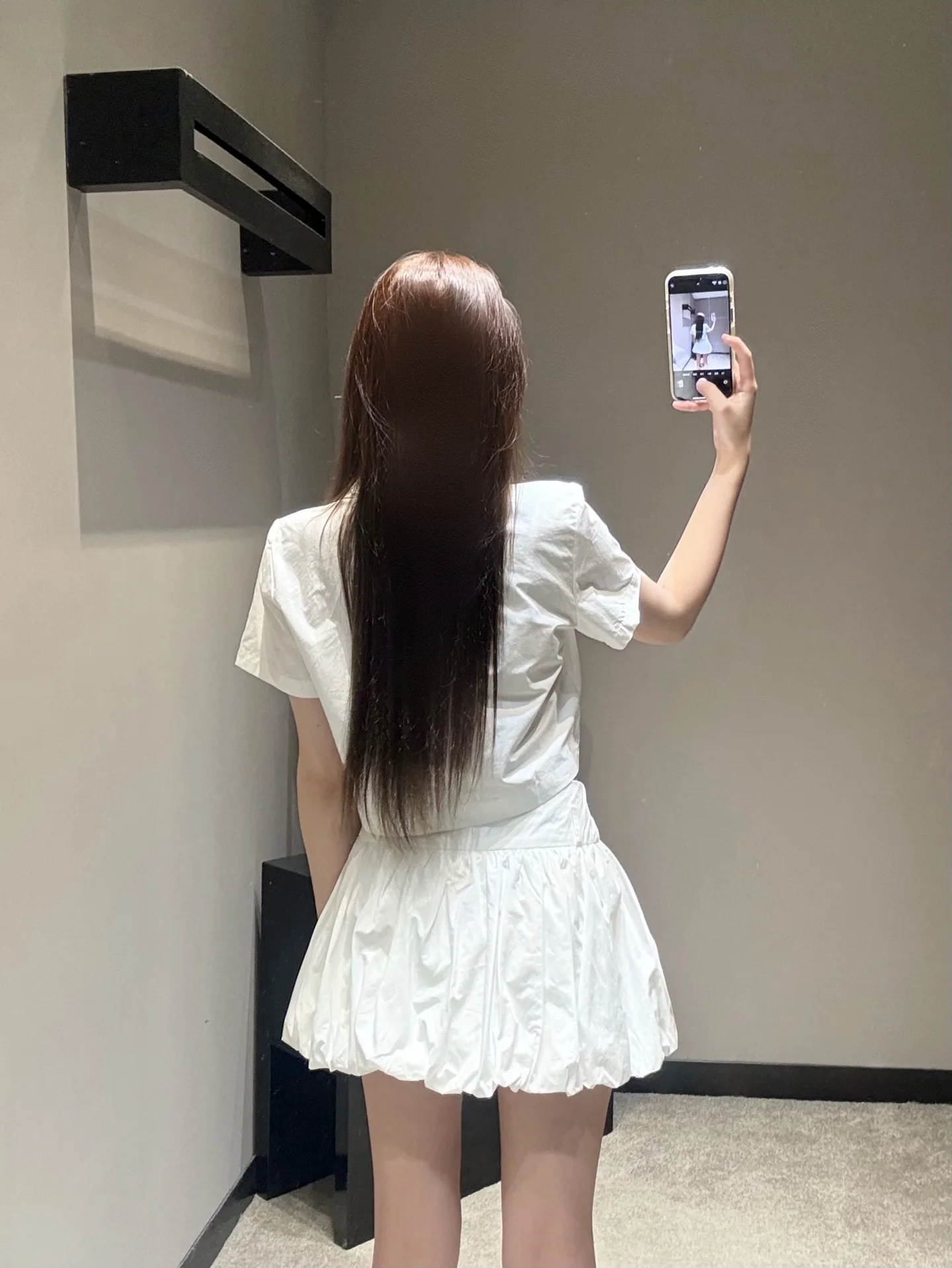 미우미우 화이트 문라이트 튤립 스커트 원피스 상세 이미지 9