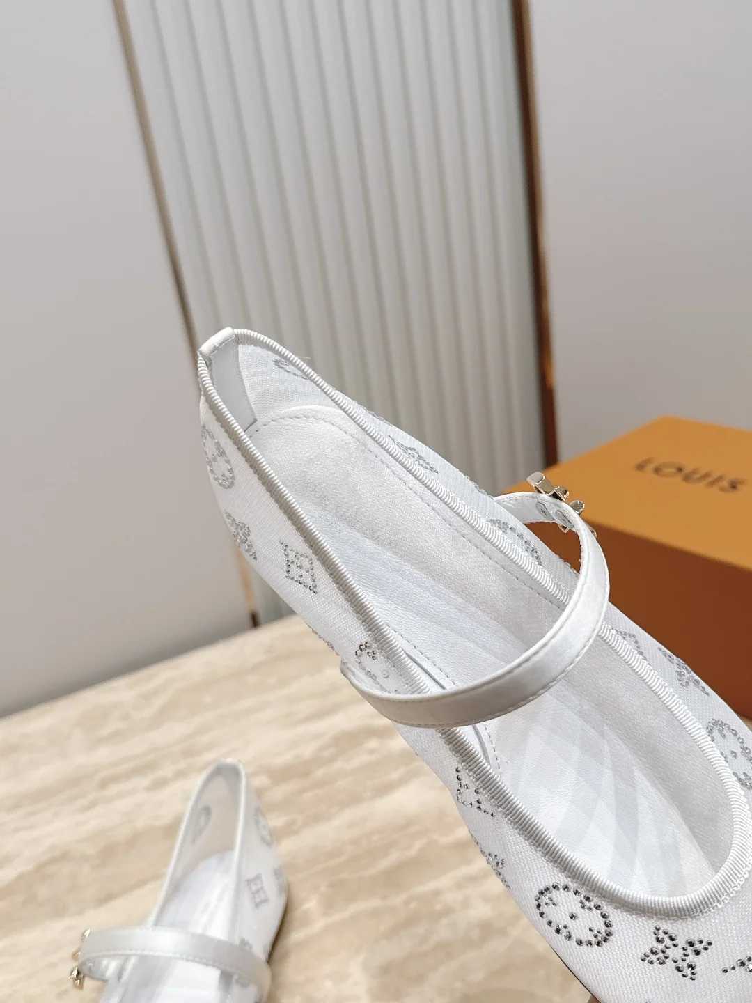 루이비통 메시 메리제인 슈즈 상세 이미지 9