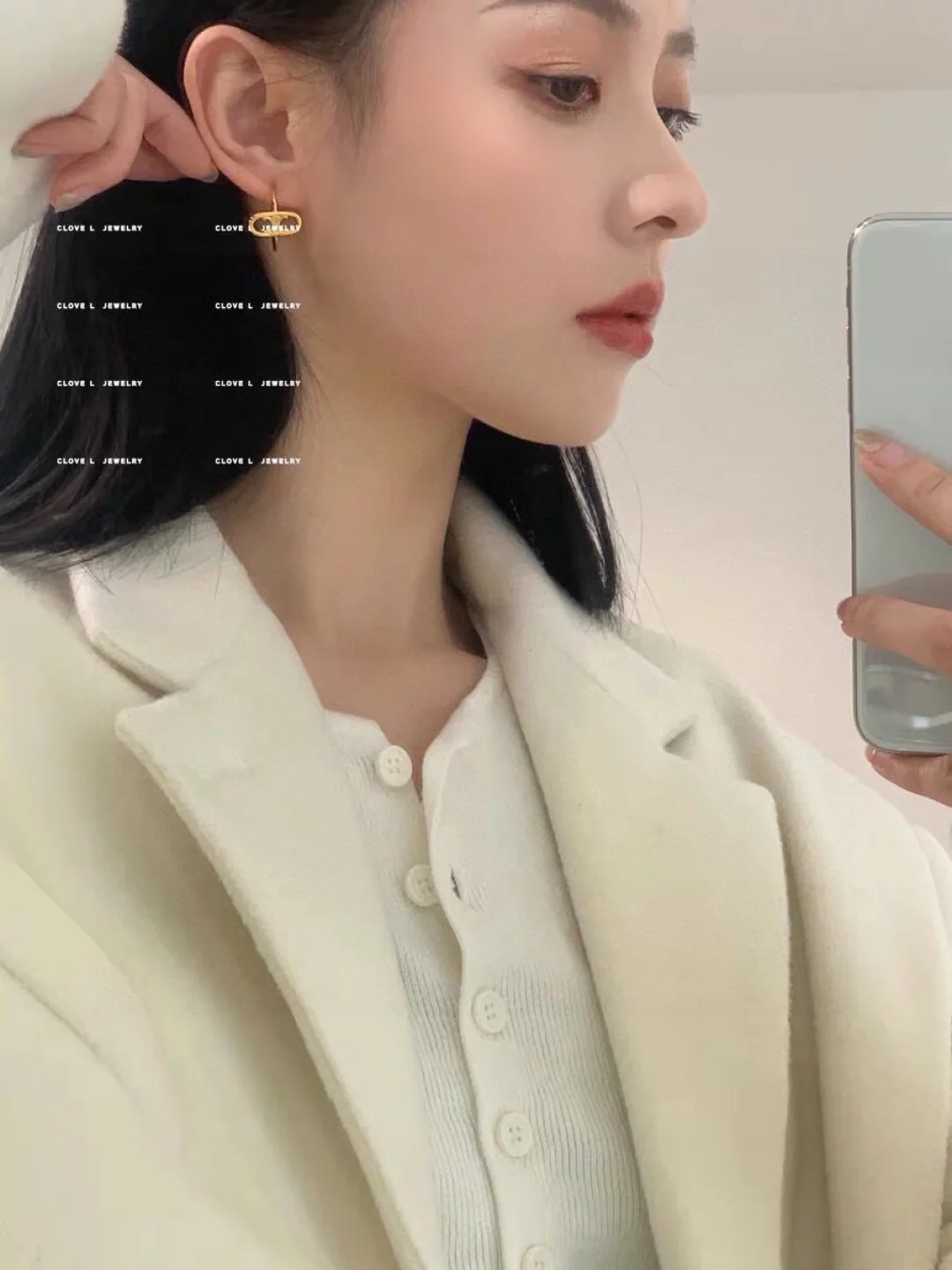 셀린느 골드 개선문 스터드 귀걸이 상세 이미지 8