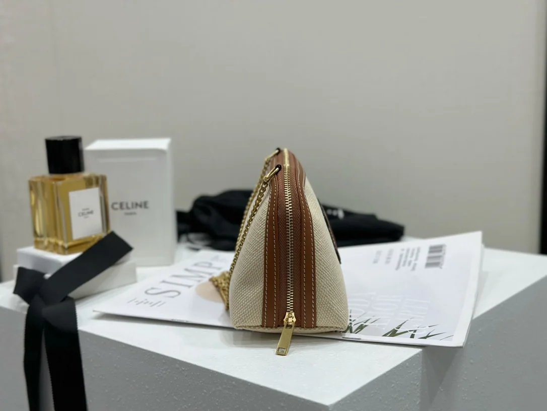 셀린느 체인 조개 모양 캔버스 가죽 숄더백 상세 이미지 4