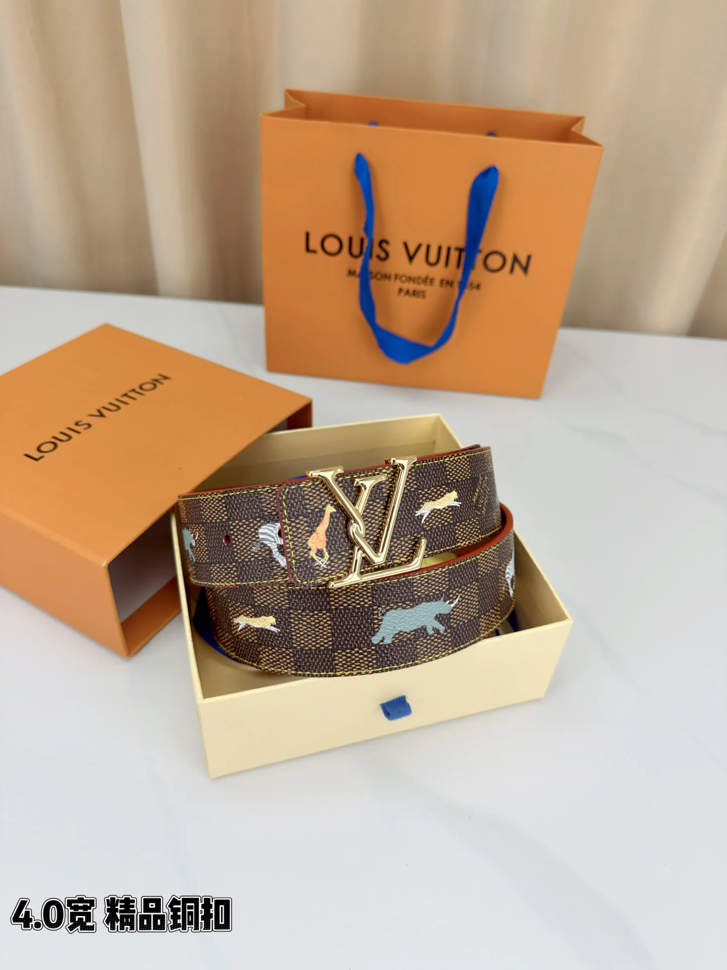루이비통 골드 LV 버클 체크 캔버스 벨트 상세 이미지 4