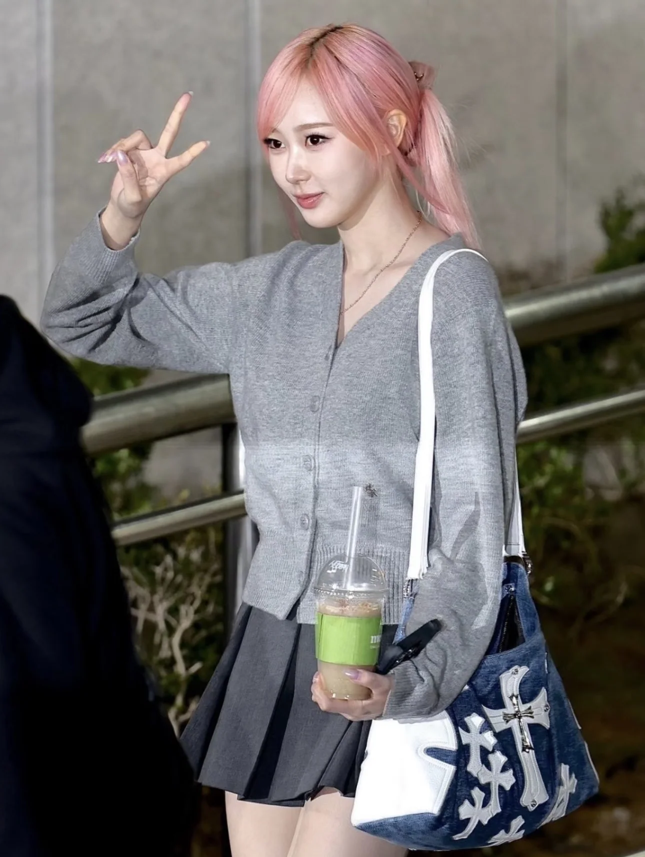 크롬하츠 카우보이 크로스 데님 가방 상세 이미지 13