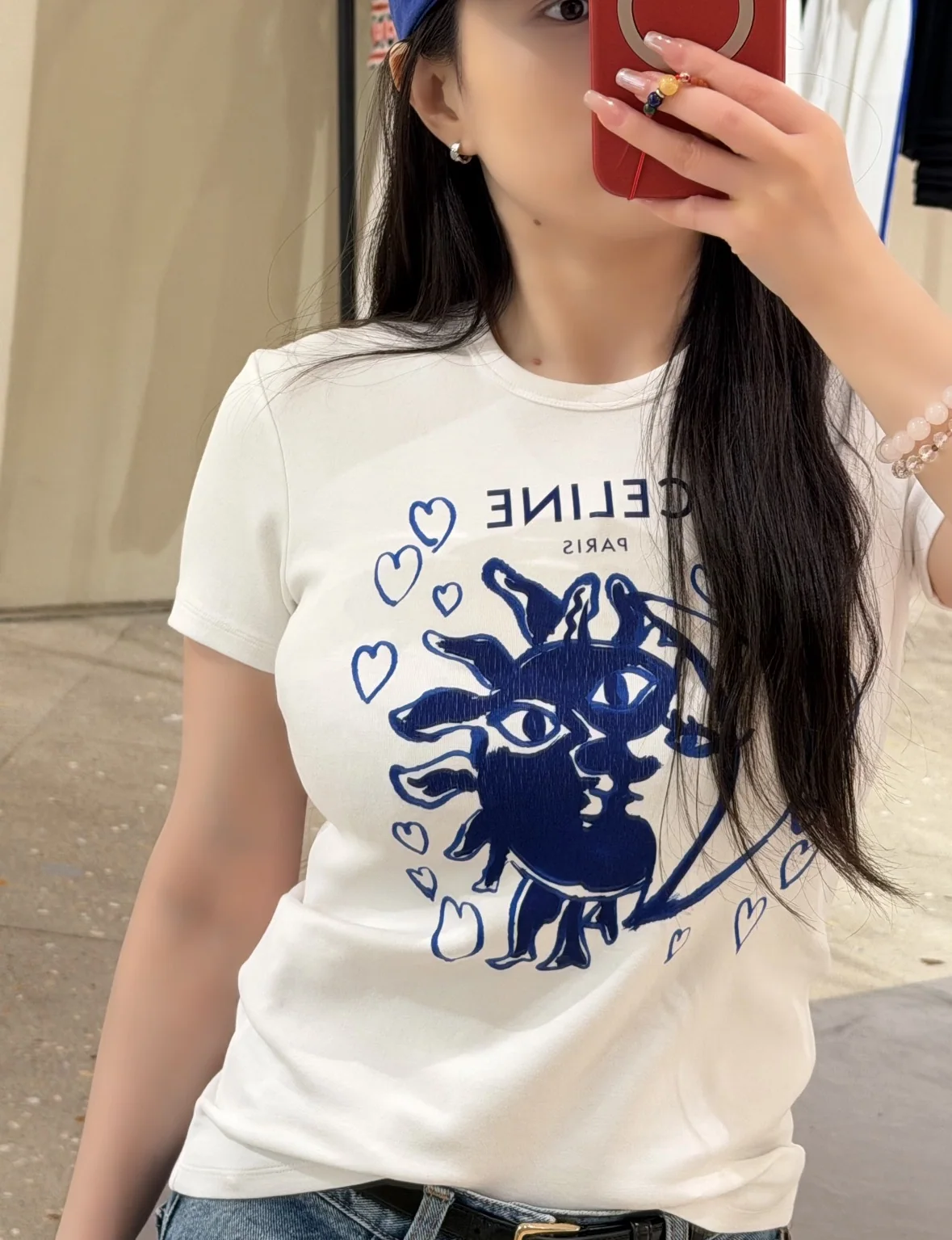셀린느 그래피티 프린트 크루넥 반팔 티셔츠 상세 이미지 2