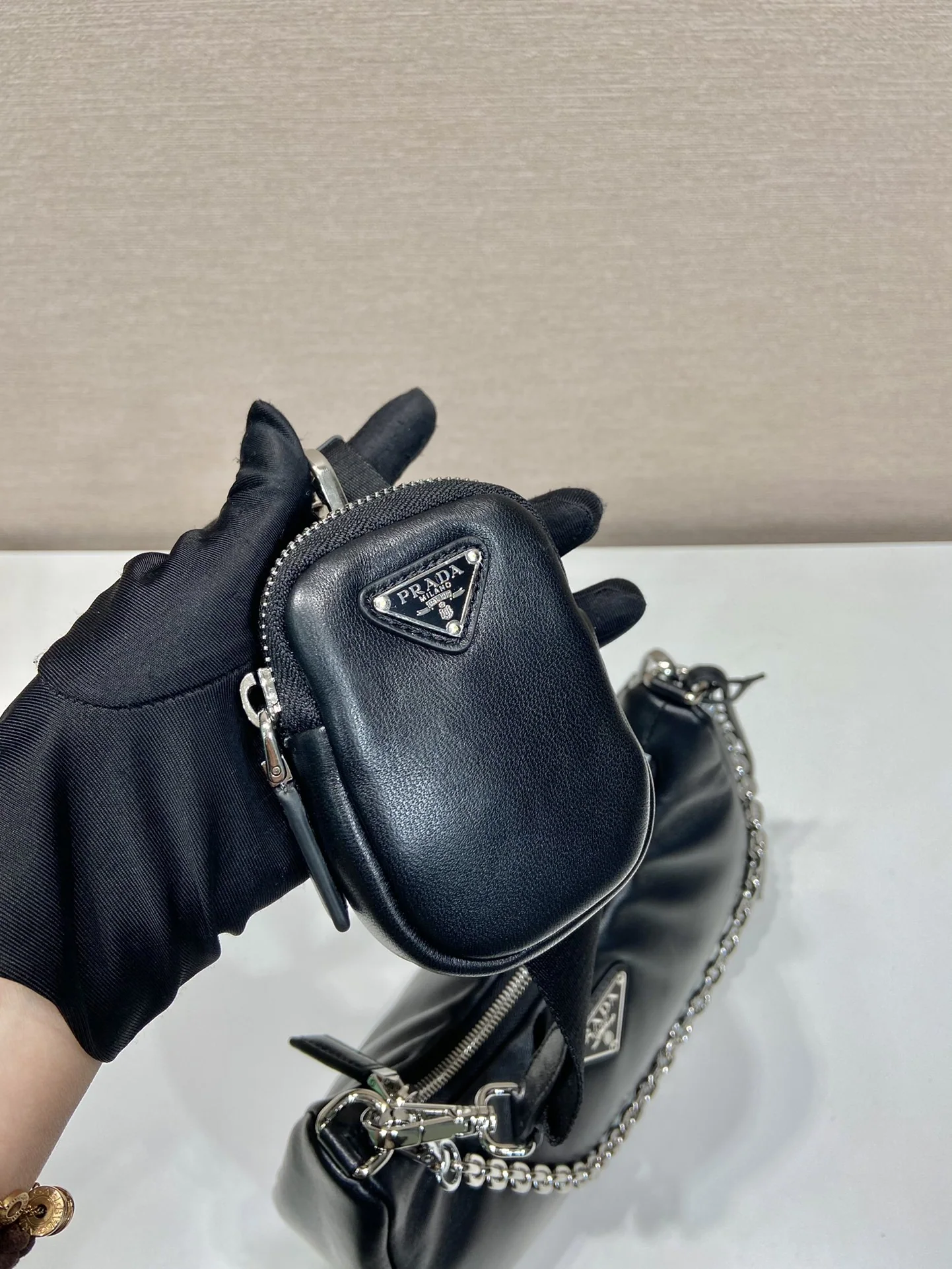 프라다 램스킨 3 웨이 패딩 숄더백 1BH204 상세 이미지 6