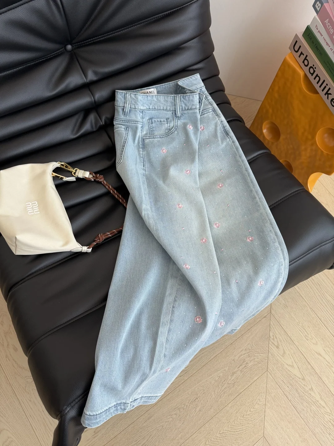 샤넬 분홍 동백꽃 자수 크롭 팬츠 상세 이미지 7