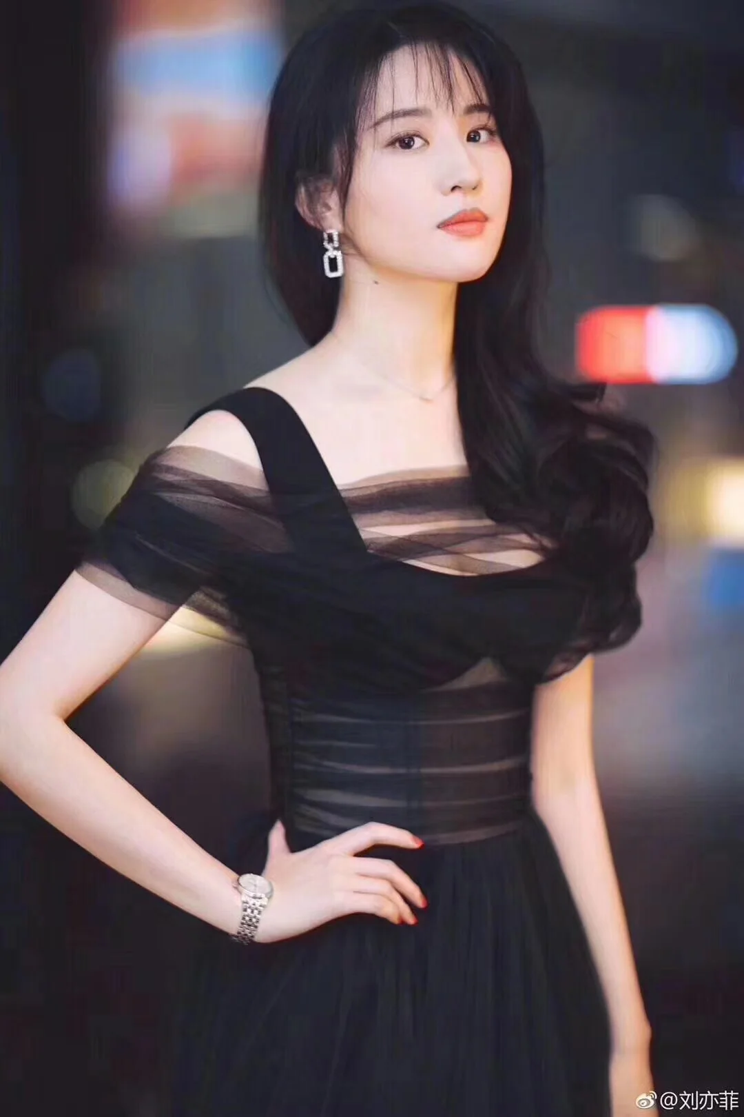 해리윈스턴 다이아몬드 스털링실버 귀걸이 상세 이미지 9