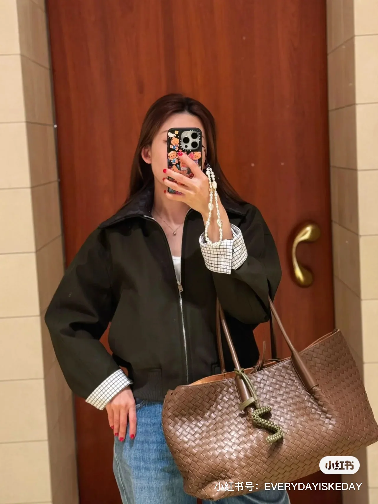 보테가베네타 체크 가죽 카라 여성 자켓 상세 이미지 9