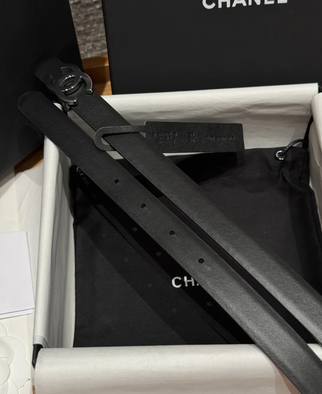 샤넬 더블 C 메탈 클라스프 양면 송아지가죽 벨트 상세 이미지 4