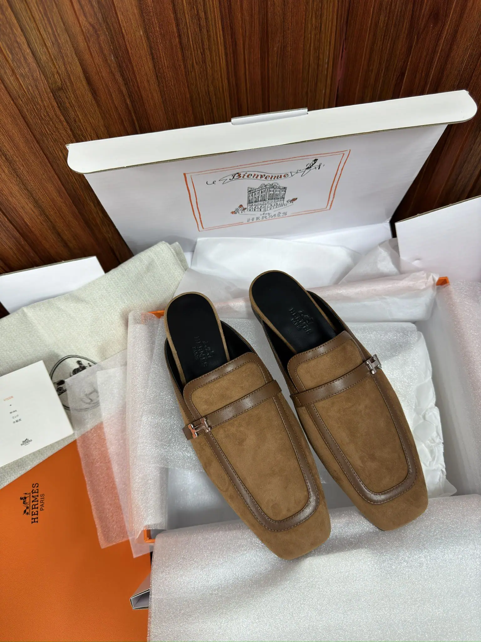 에르메스 그루피 스웨이드 스퀘어토 뮬 상세 이미지 1