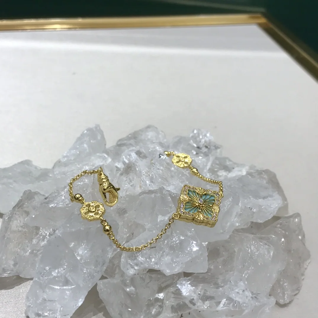 부첼라티 오페라 시리즈 그린 에나멜 네 잎 클로버 팔찌 상세 이미지 3