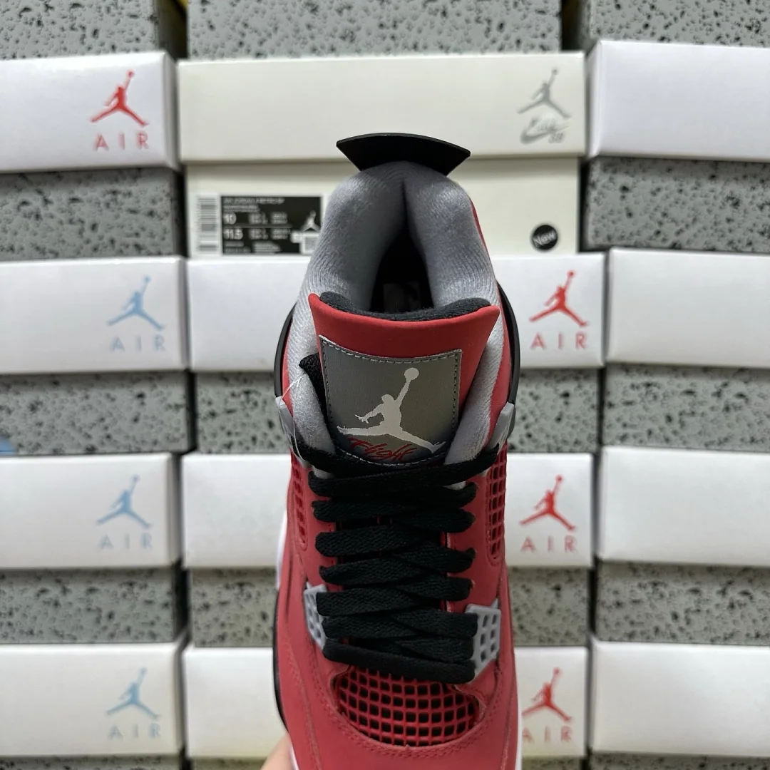나이키 [KZ2.0] FQ8138-600 201496 Nike Toro Bravo 상세 이미지 2
