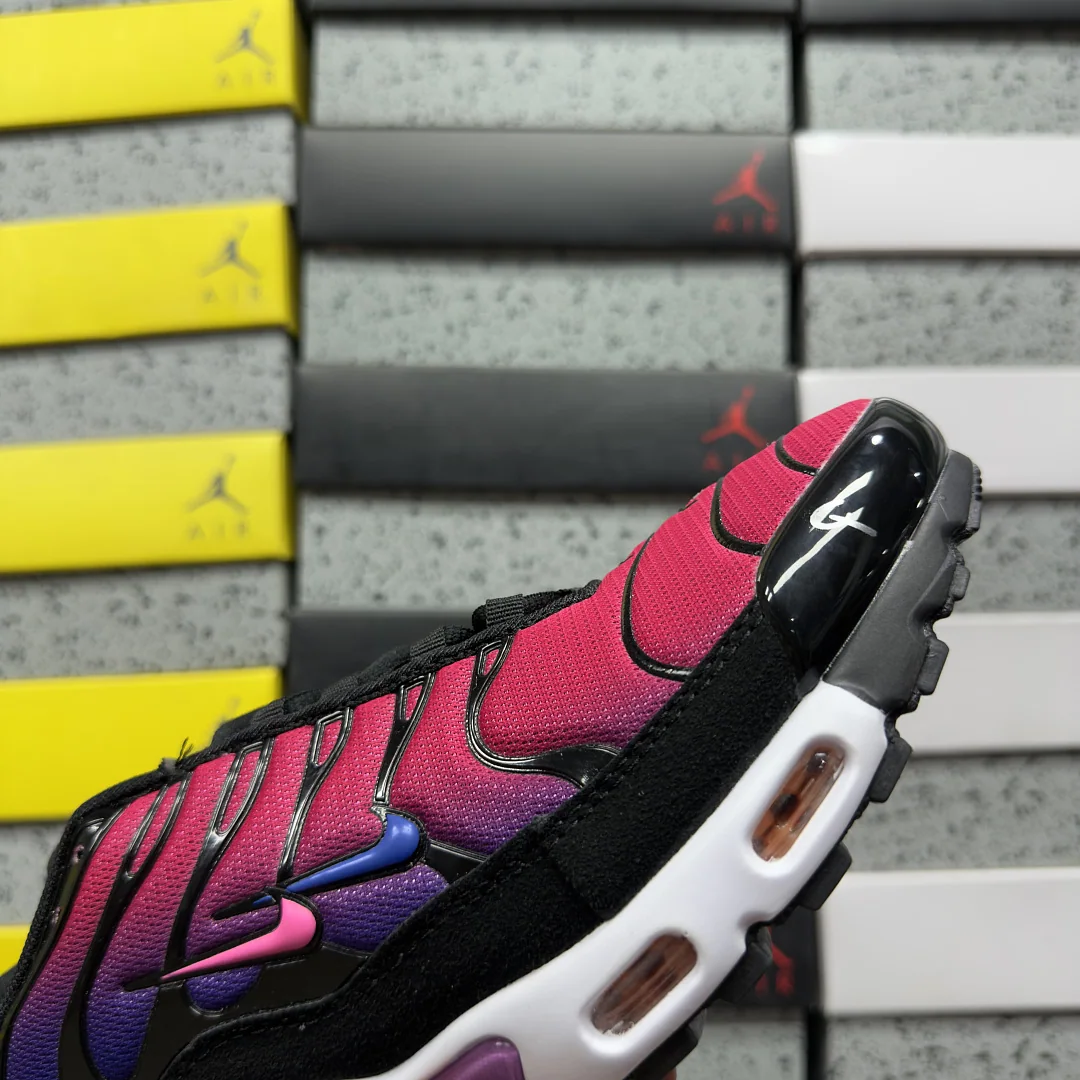 나이키 [BD] 에어 맥스 플러스 FN8260-001 201842 Nike Air Max Plus Patta FC Barcelona Culers 상세 이미지 2