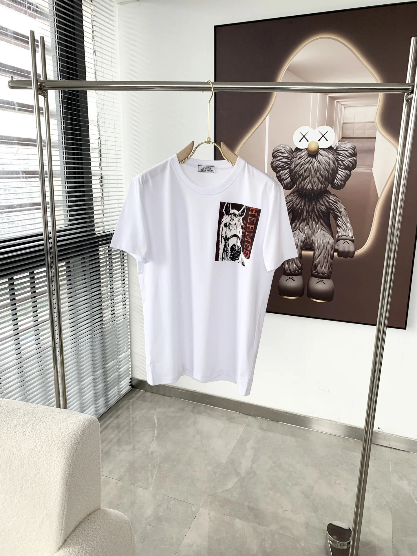 에르메스 남성 클래식 로고 반팔 티셔츠 상세 이미지 1