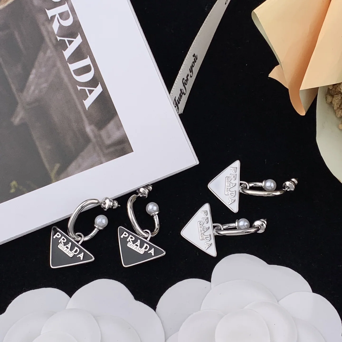 프라다 귀걸이 71454 Prada Earrings 상세 이미지 4
