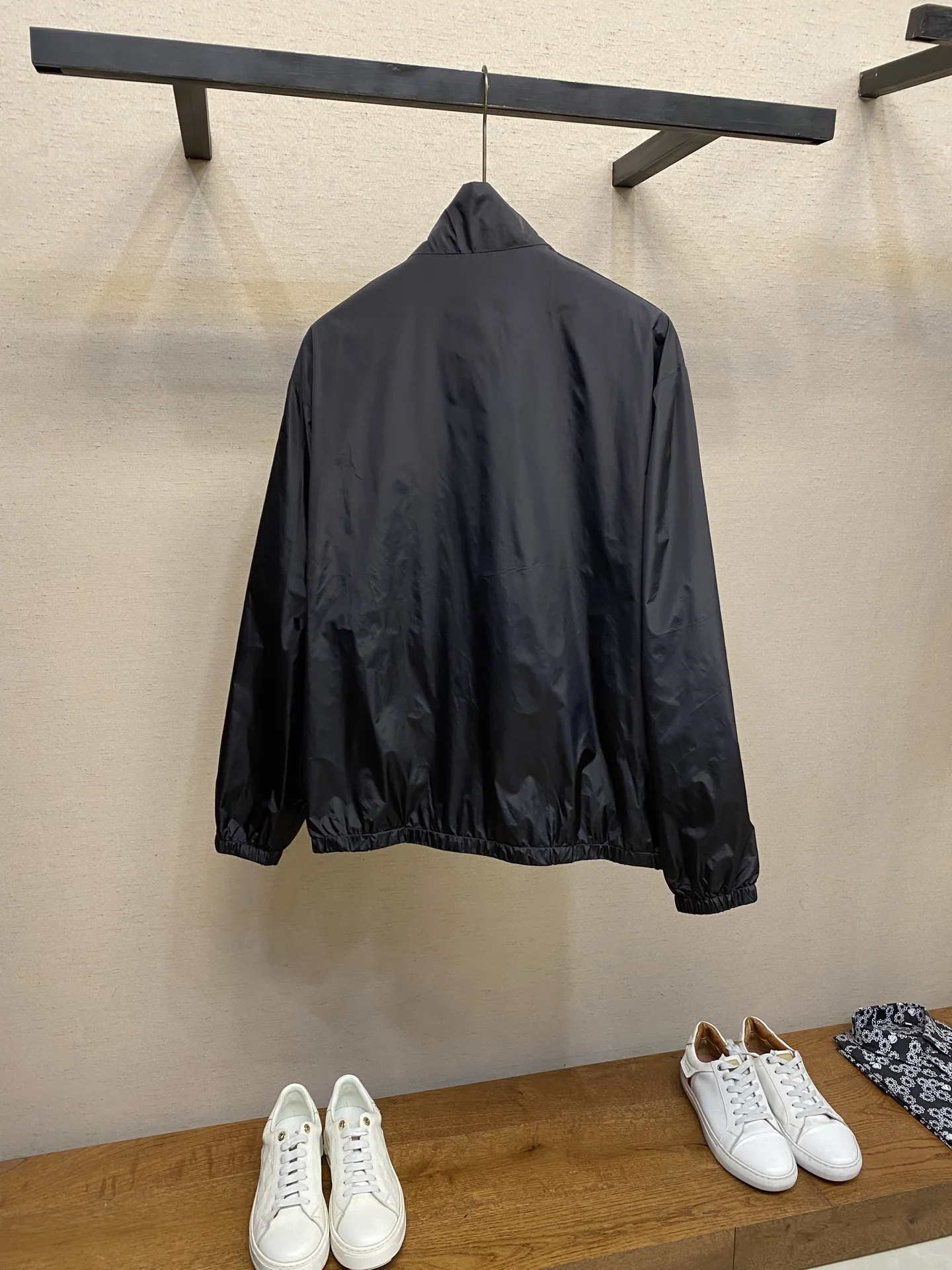 프라다 리버시블 스탠드카라 나일론 남성 자켓 상세 이미지 3
