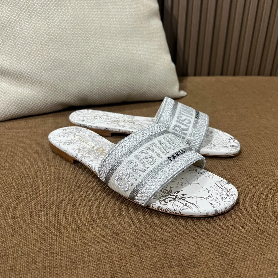 디올 자수 캔버스 슬리퍼 상세 이미지 5