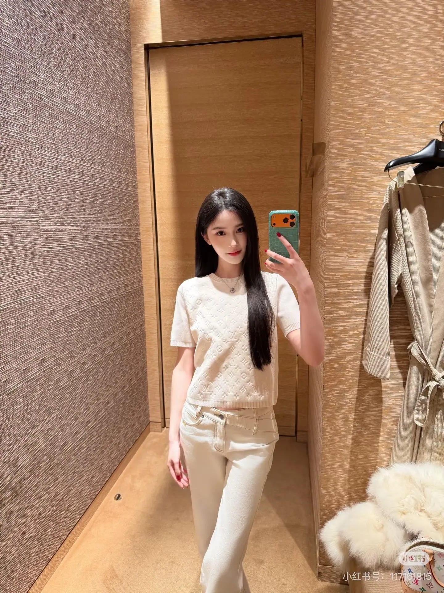 루이비통 LV 모노그램 자카드 여성 반팔 티셔츠 상세 이미지 6