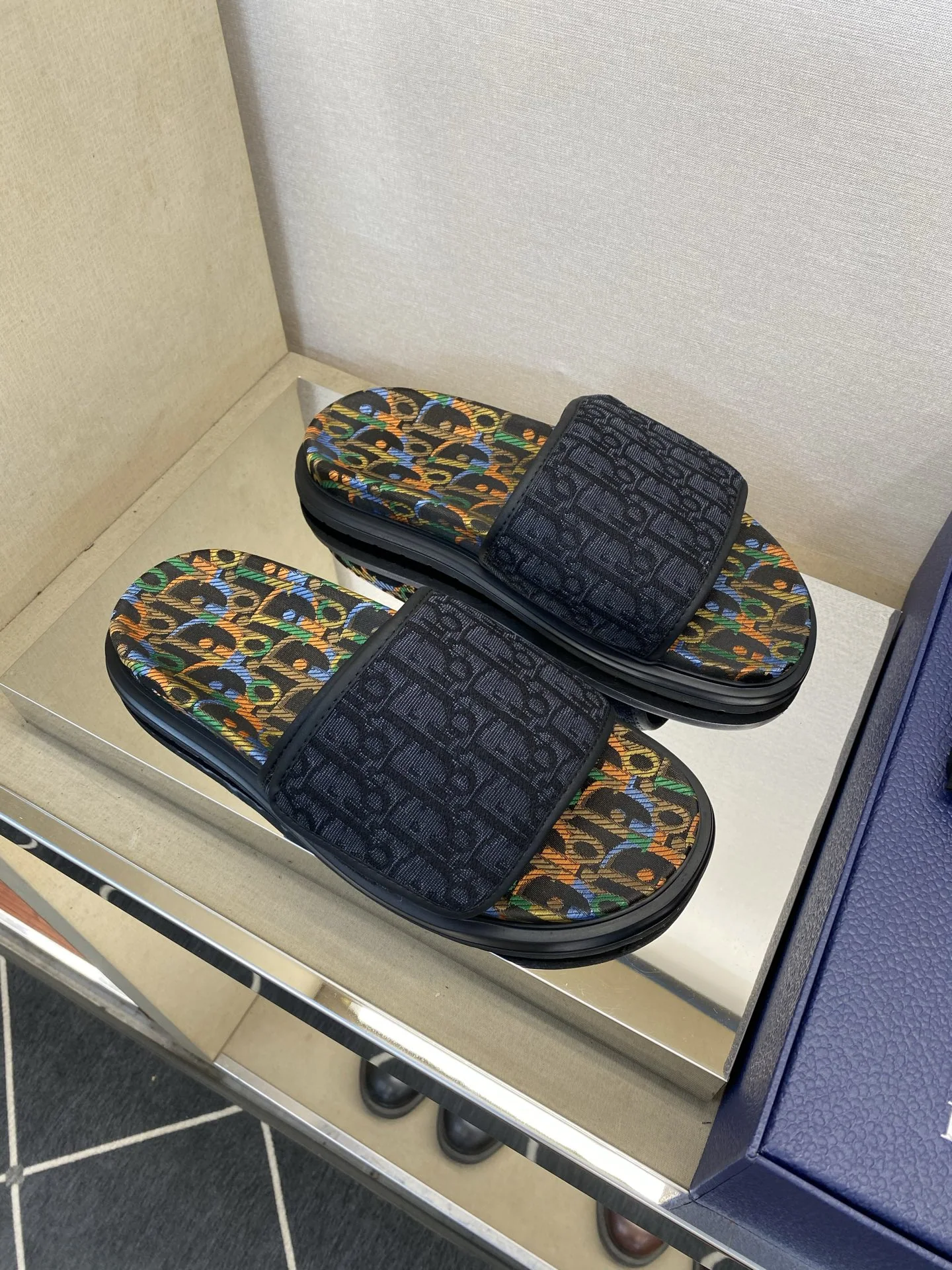 디올 남성 슬리퍼 상세 이미지 3