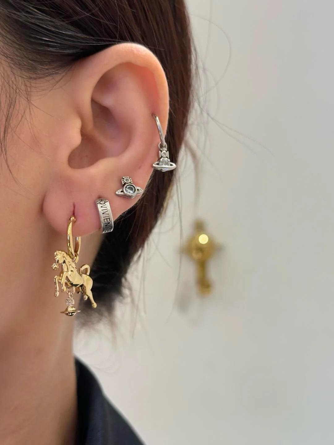 비비안웨스트우드 귀걸이 65205 Vivienne Westwood Earrings 상세 이미지 3