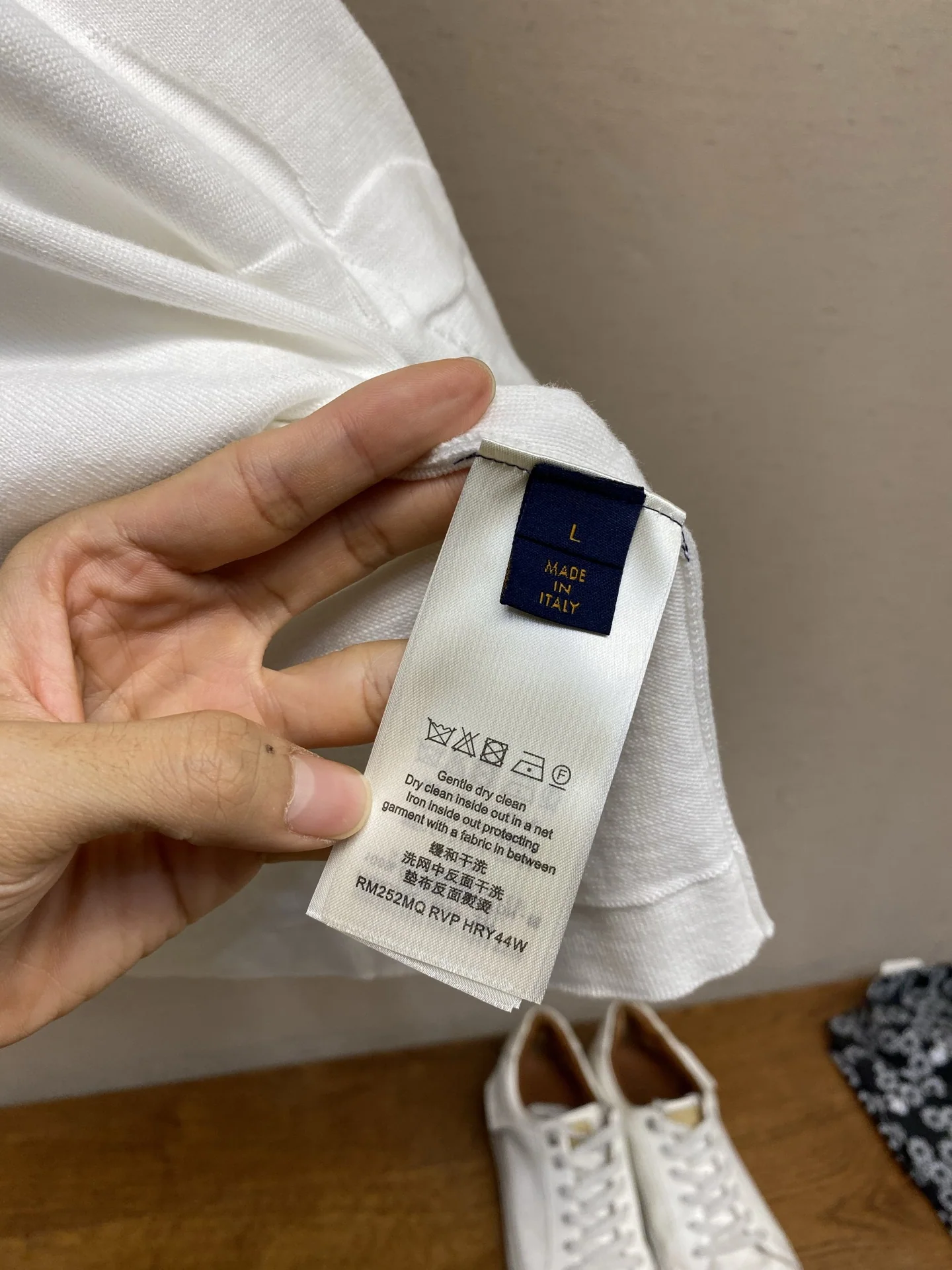 루이비통 모노그램 자카드 남성 반팔 티셔츠 상세 이미지 8