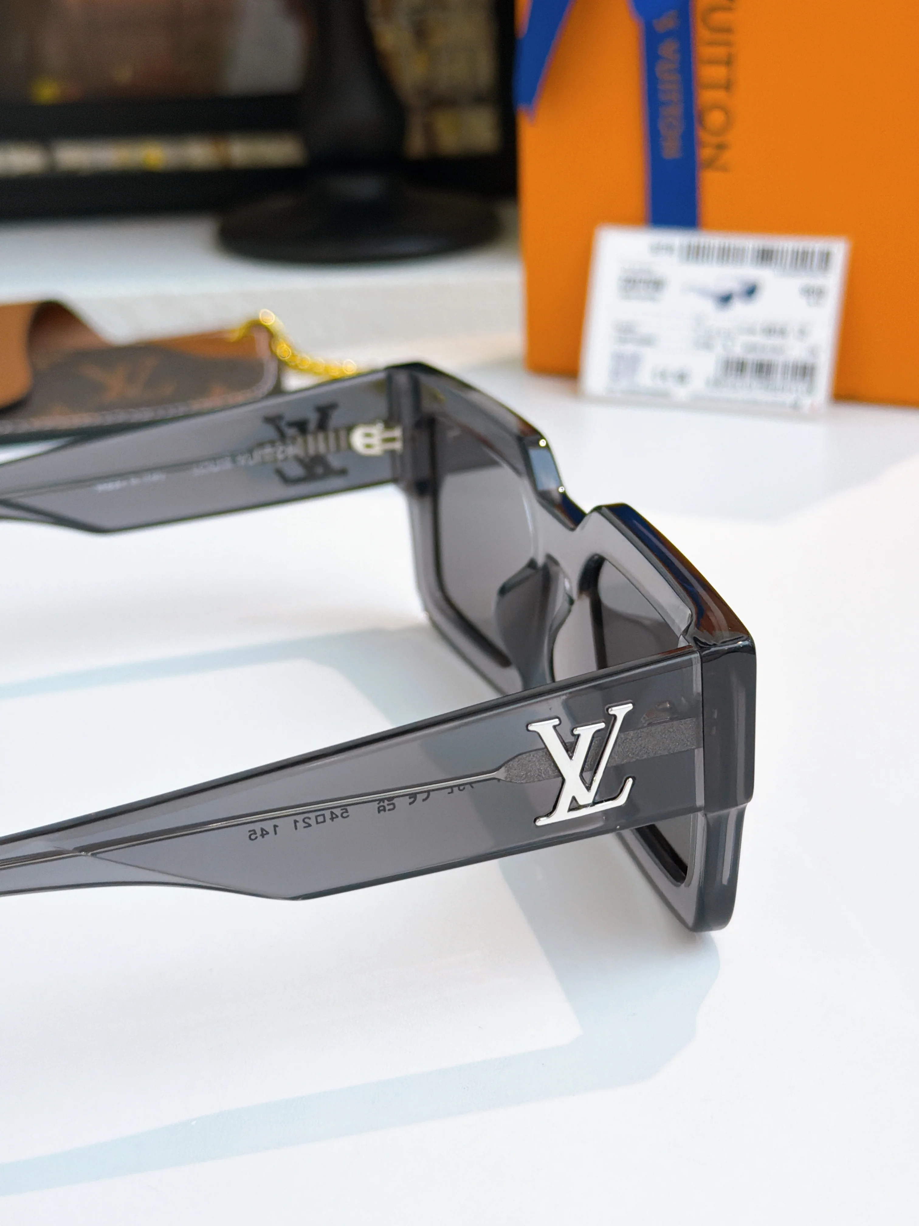 루이비통 선글라스 54961 Louis Vuitton Sunglasses 상세 이미지 16