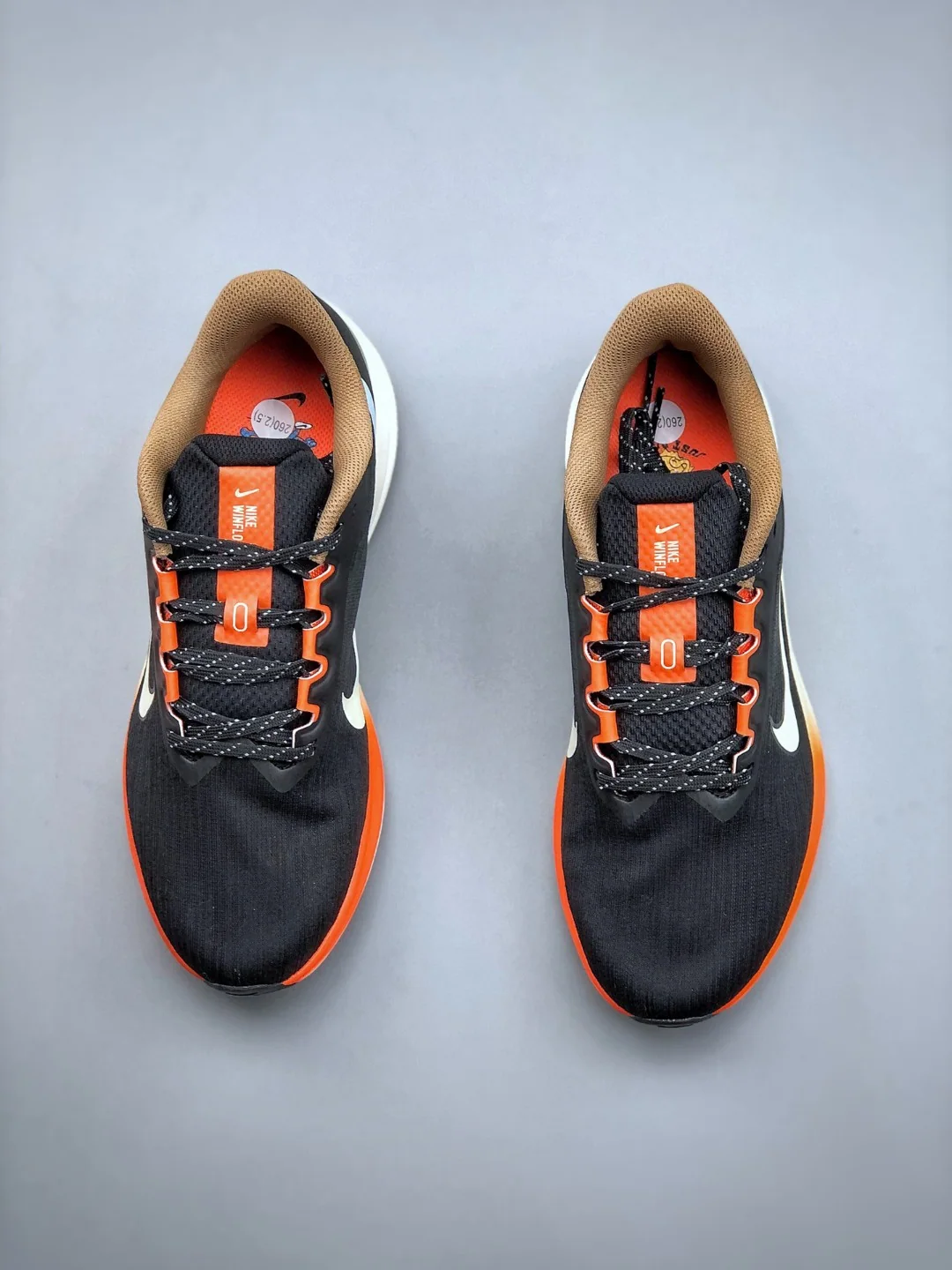 나이키에어줌 윈플로 9 로우탑 러닝화 상세 이미지 5