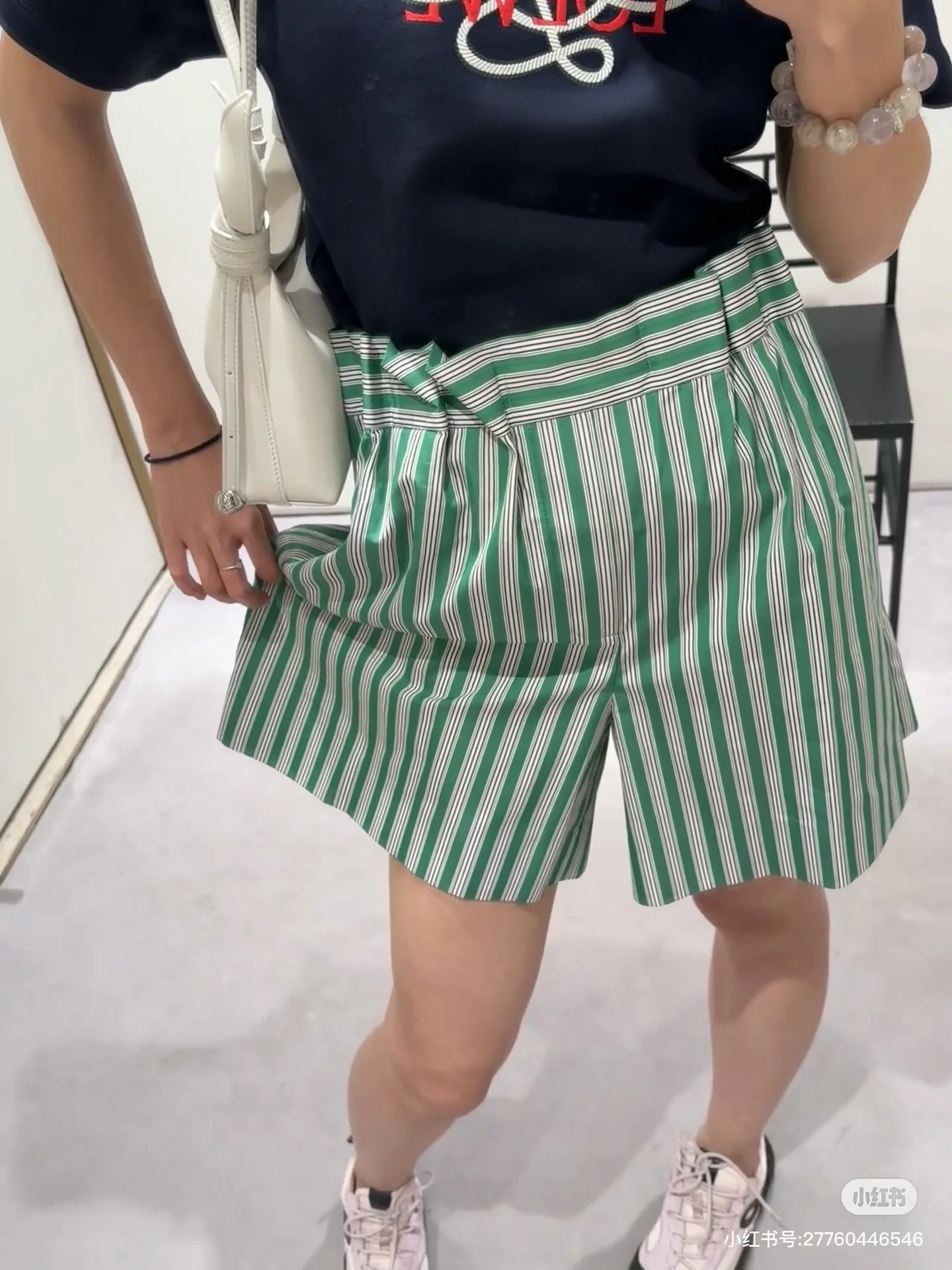 로에베 스트라이프 엘라스틱 웨스트 여성 반바지 상세 이미지 8