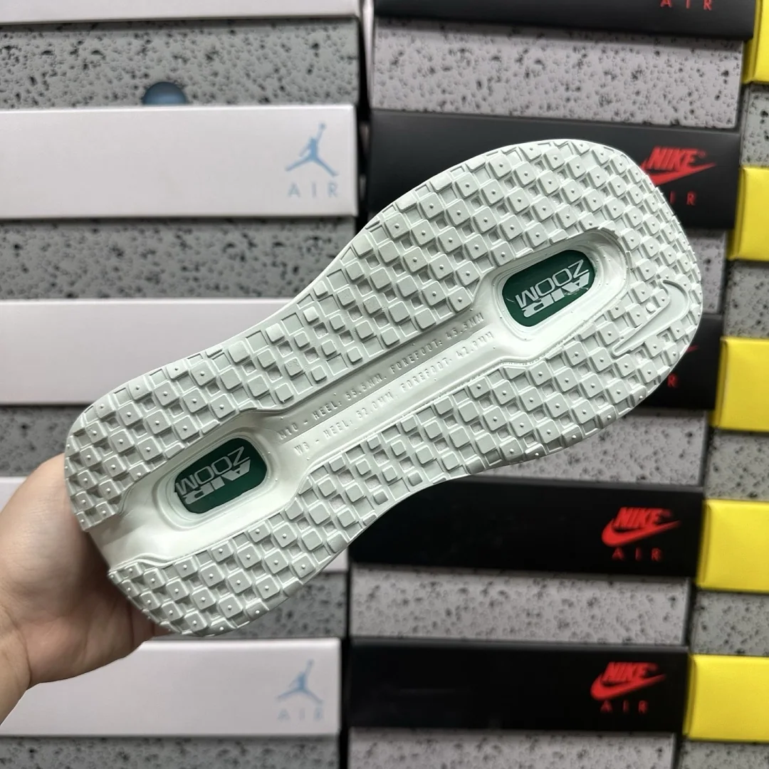 나이키 [M] 보메로 프리미엄 HM5973-300 201721 Nike Vomero Premium Barely Green 상세 이미지 8
