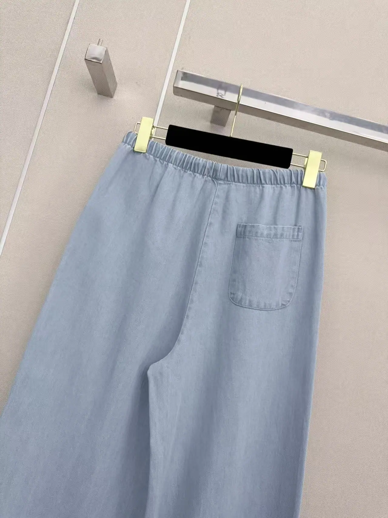 샤넬 더블 C 로고 와이드 레그 여성 바지 상세 이미지 7
