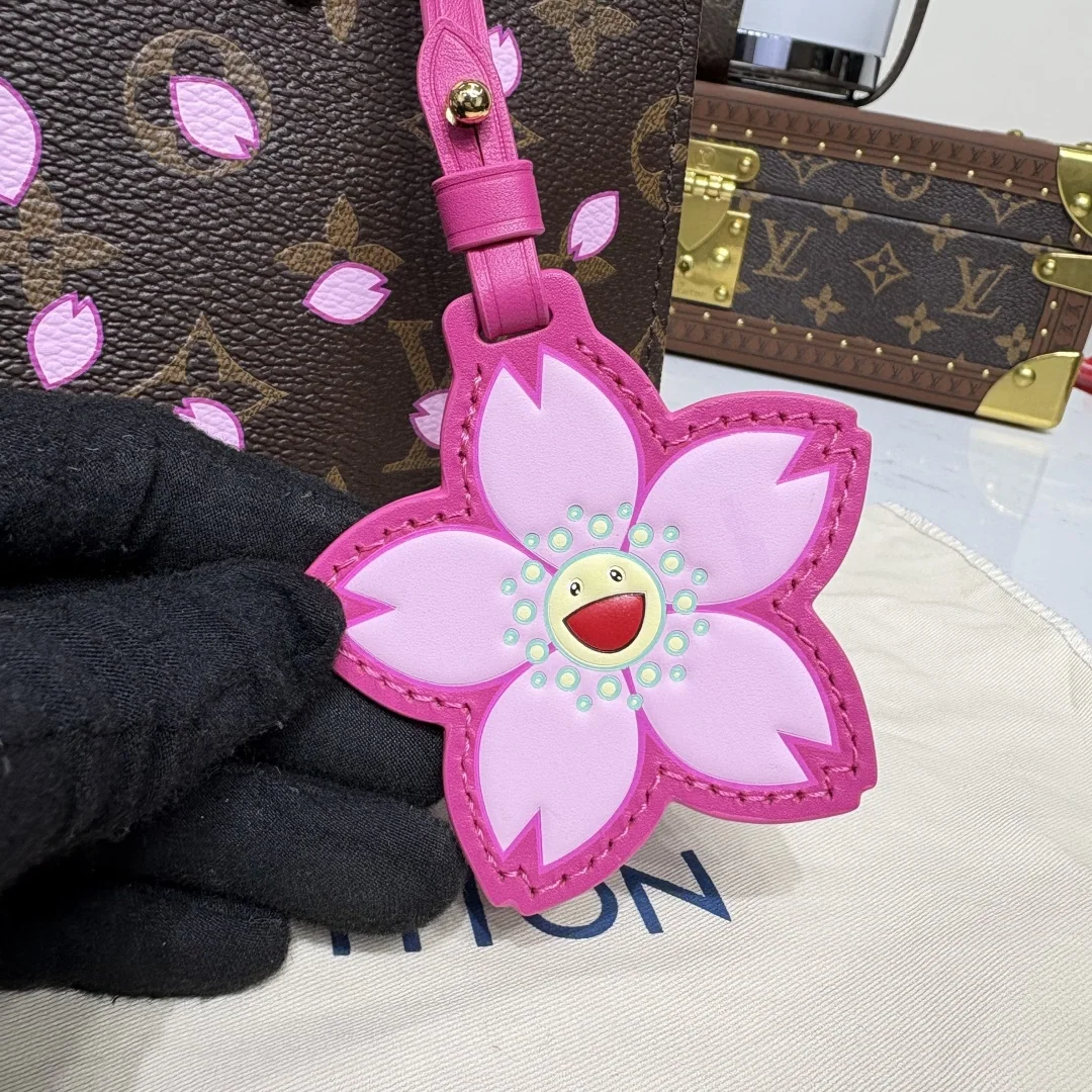 루이비통 무라카미 다카시 벚꽃 모노그램 스몰 핸드백 M13269 상세 이미지 6