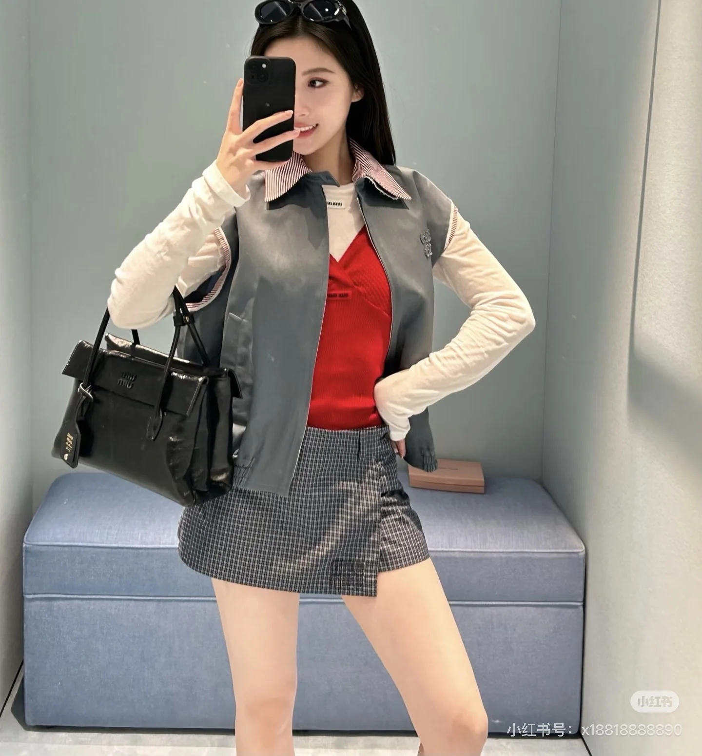미우미우 여성 스트라이프 카라 반팔 티셔츠 상세 이미지 1