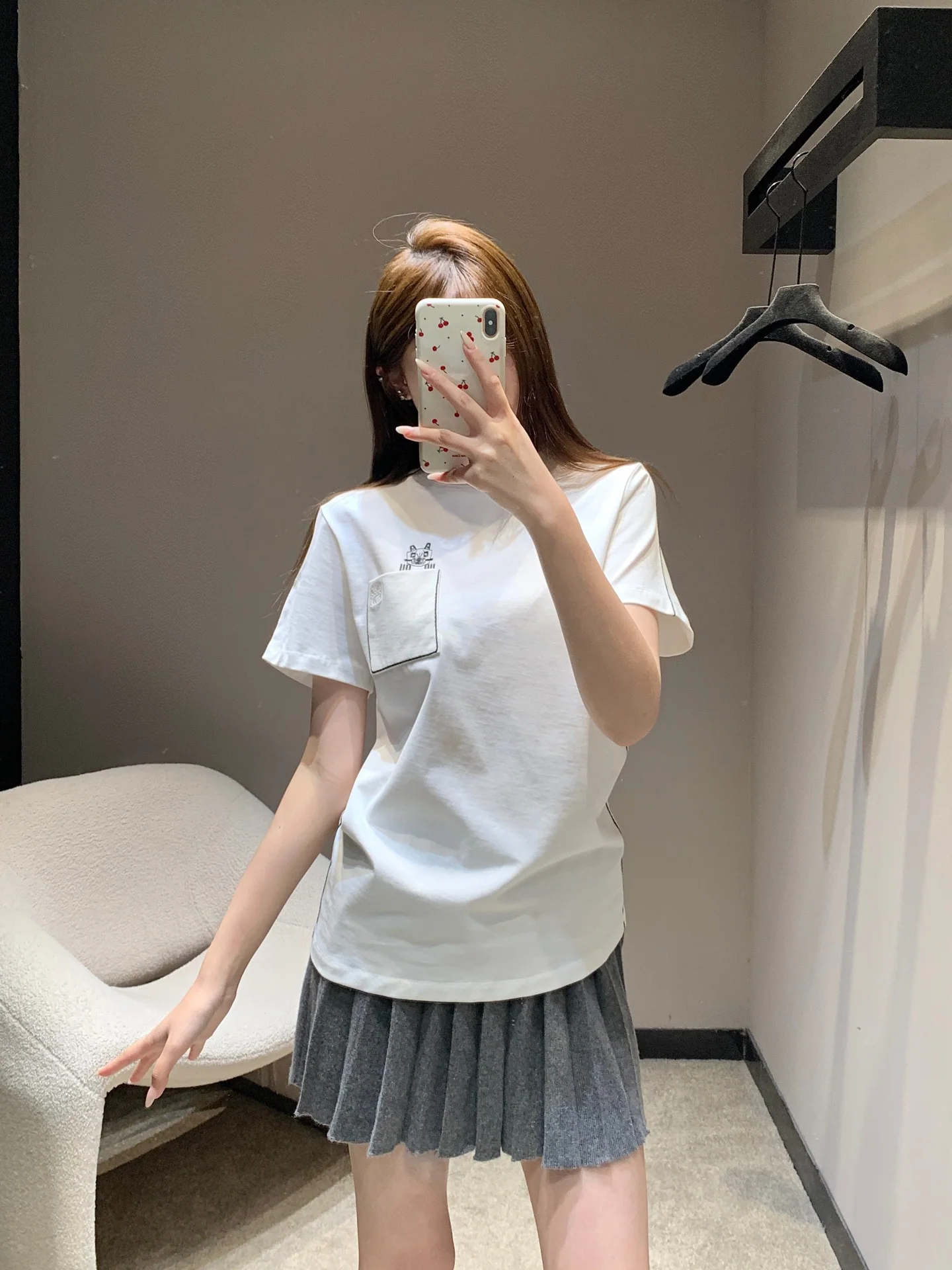 루이비통 자수 오버핏 코튼 반팔 티셔츠 5917 상세 이미지 9