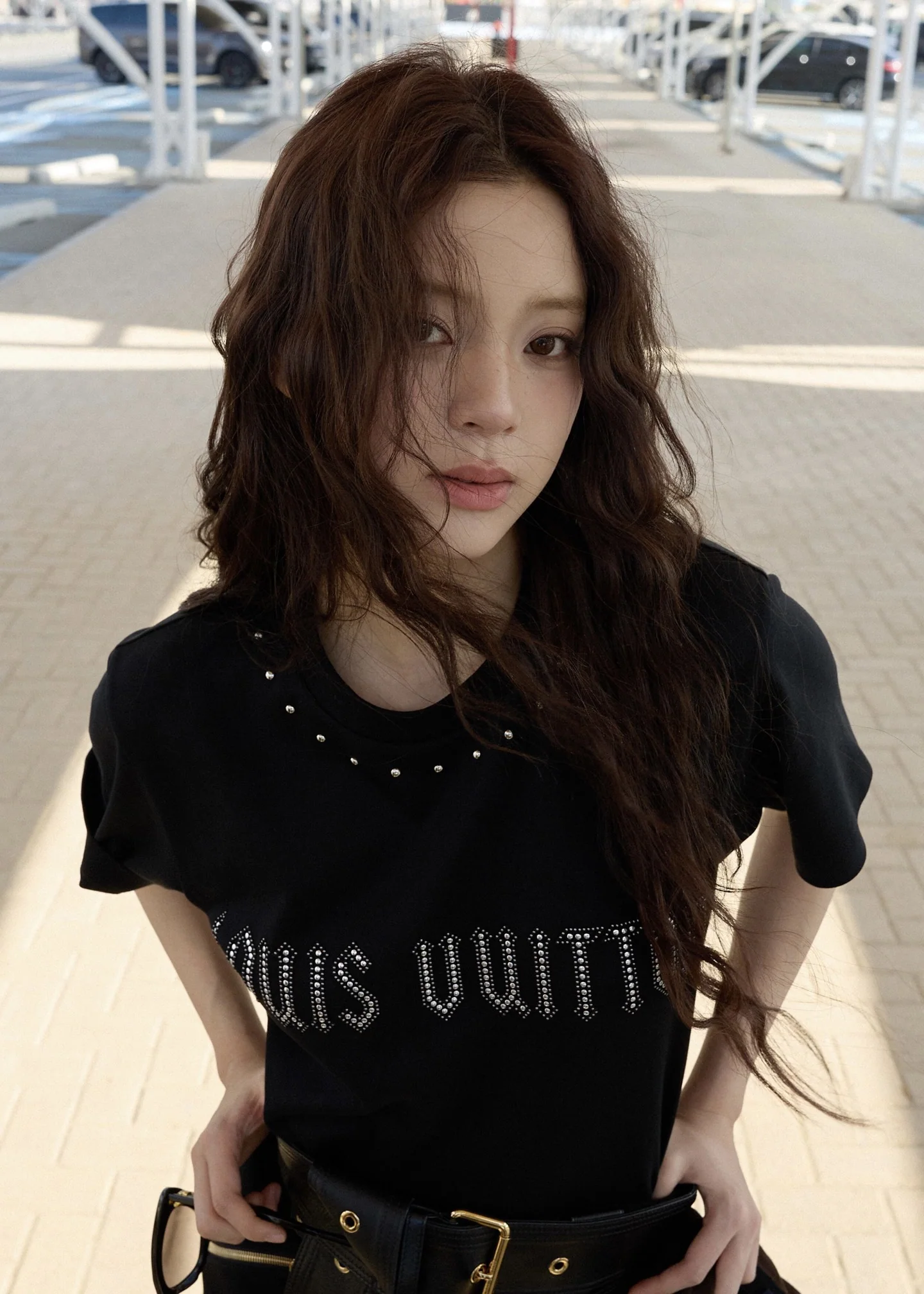 루이비통 레터 스터드 카라 반팔 티셔츠 2026 SS 상세 이미지 3
