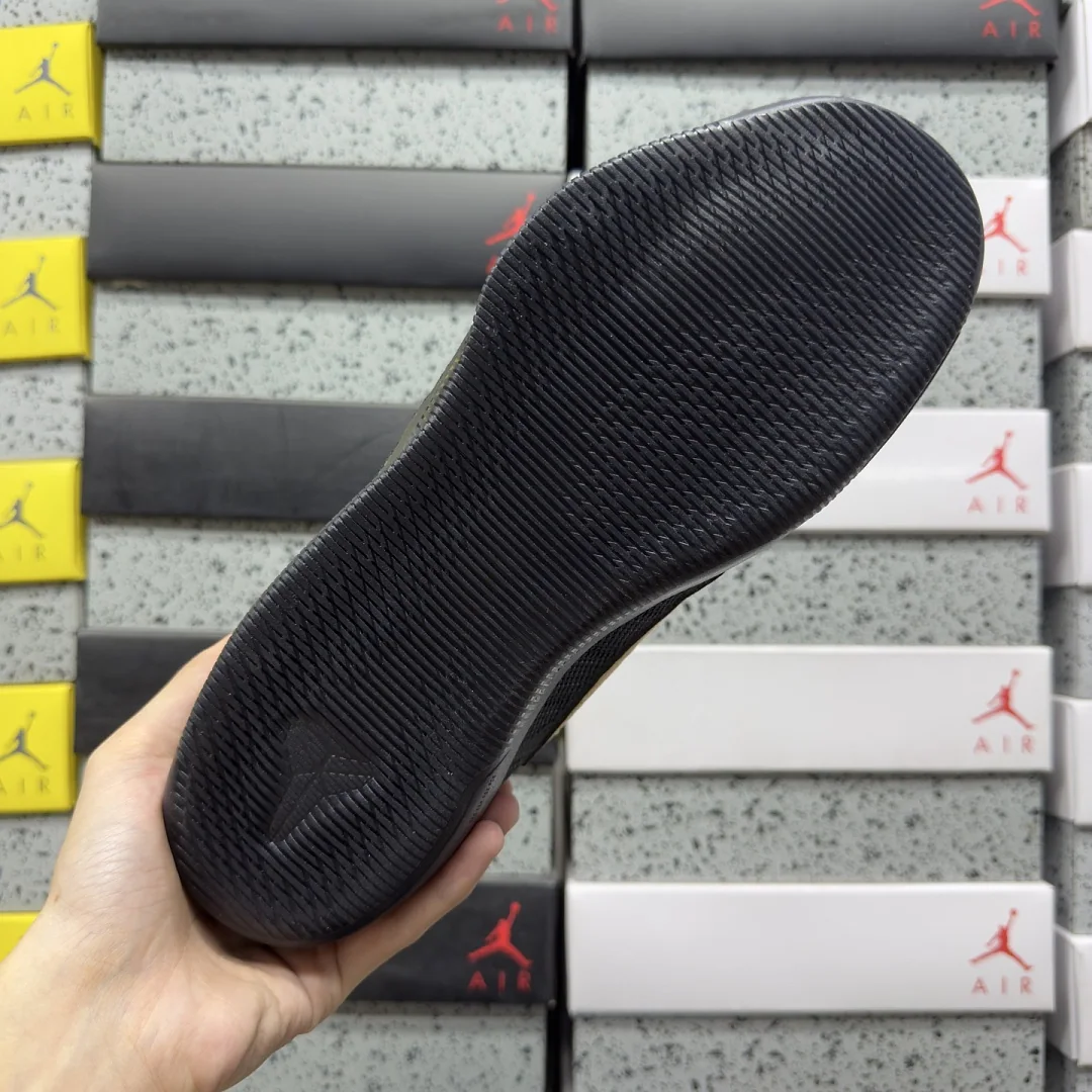 나이키 [S2] 코비 11 엘리트 로우 프로트로 IM4260-001 201806 Nike Kobe 11 Elite Low Protro Fade 상세 이미지 5