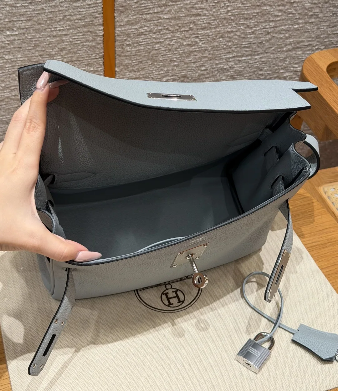 에르메스 켈리 메신저 가방 상세 이미지 9