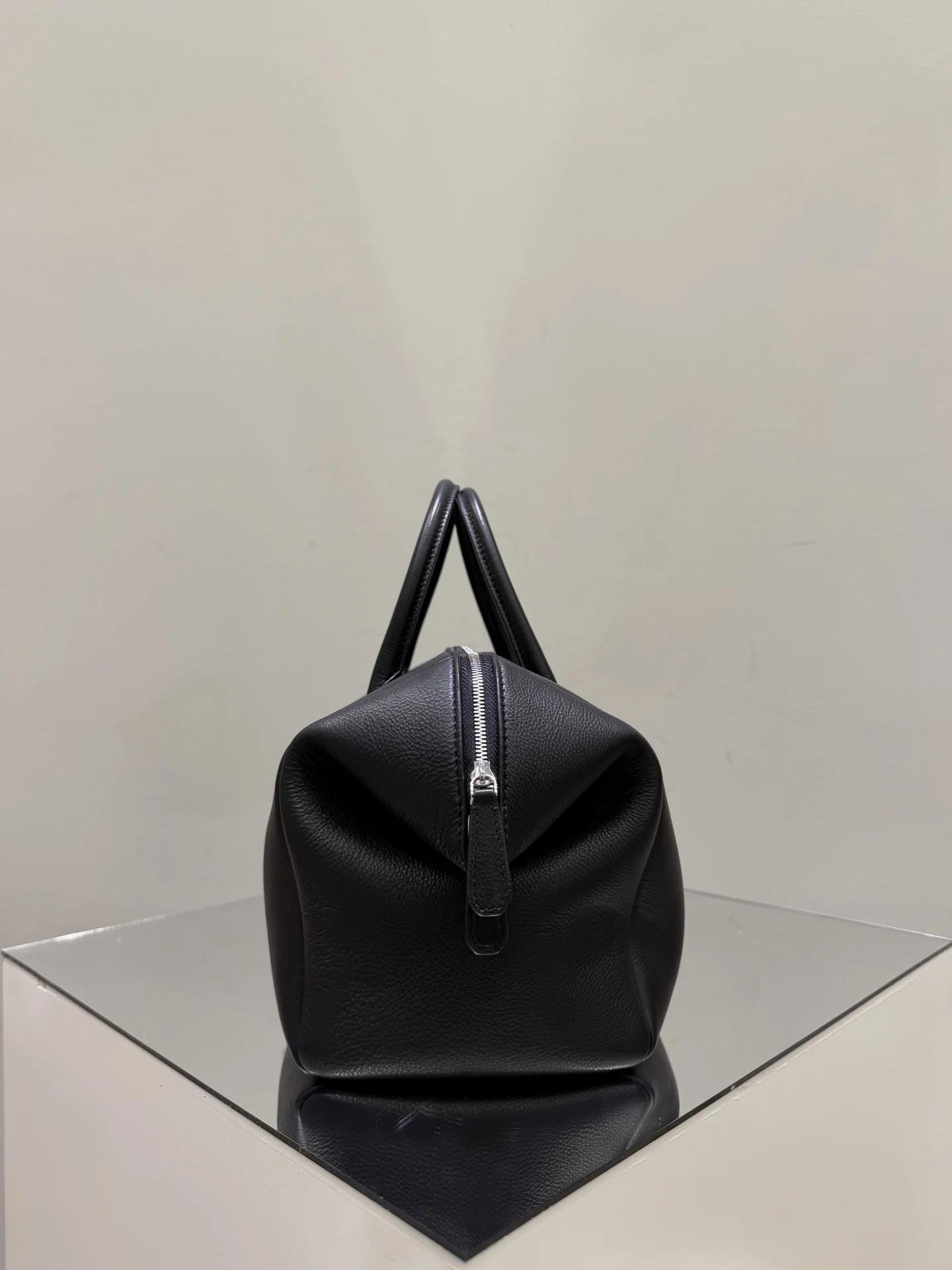 더로우 컴팩트 볼링 백 가방 상세 이미지 3