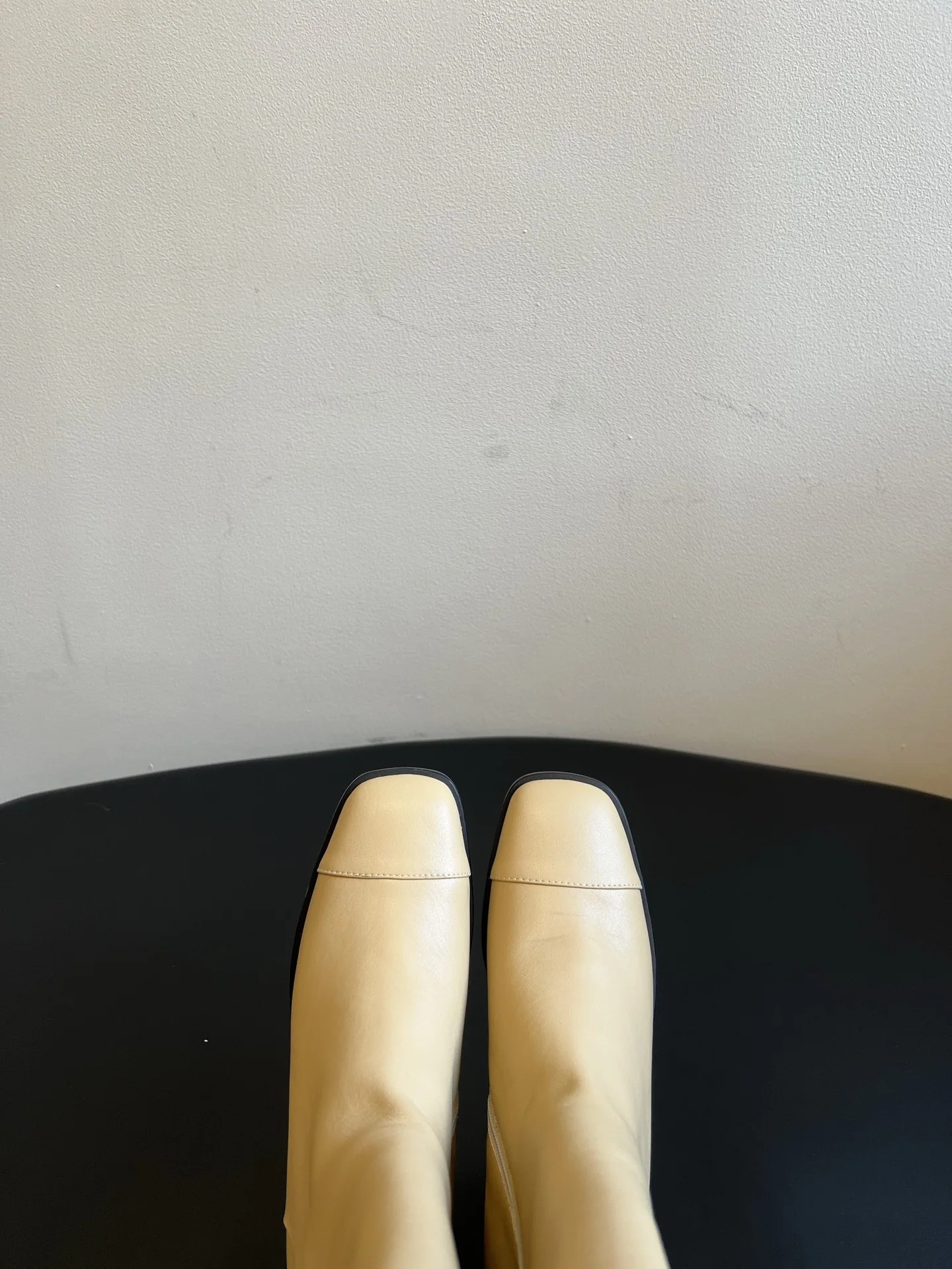 샤넬 부츠 여성 가죽 더블 C 메탈 버클 상세 이미지 7