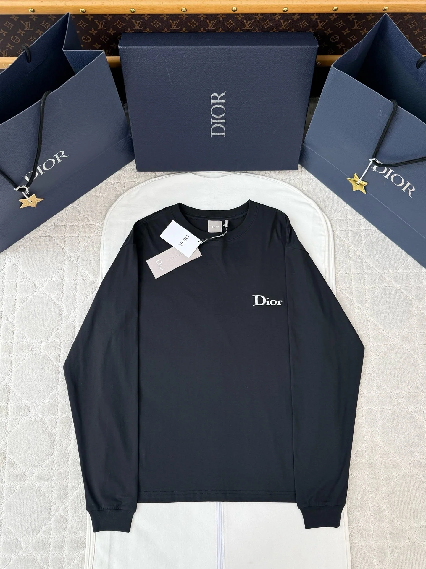 디올 CD 자수 남성 긴팔 티셔츠 178000