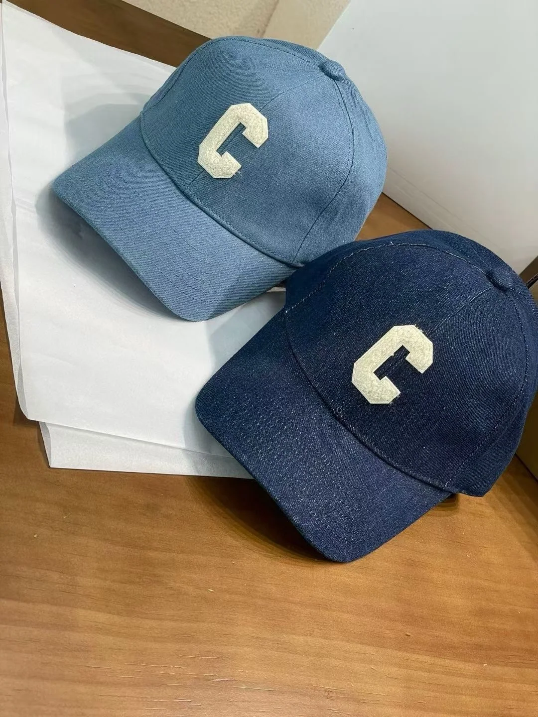셀린느 C자형 데님 캡 상세 이미지 4