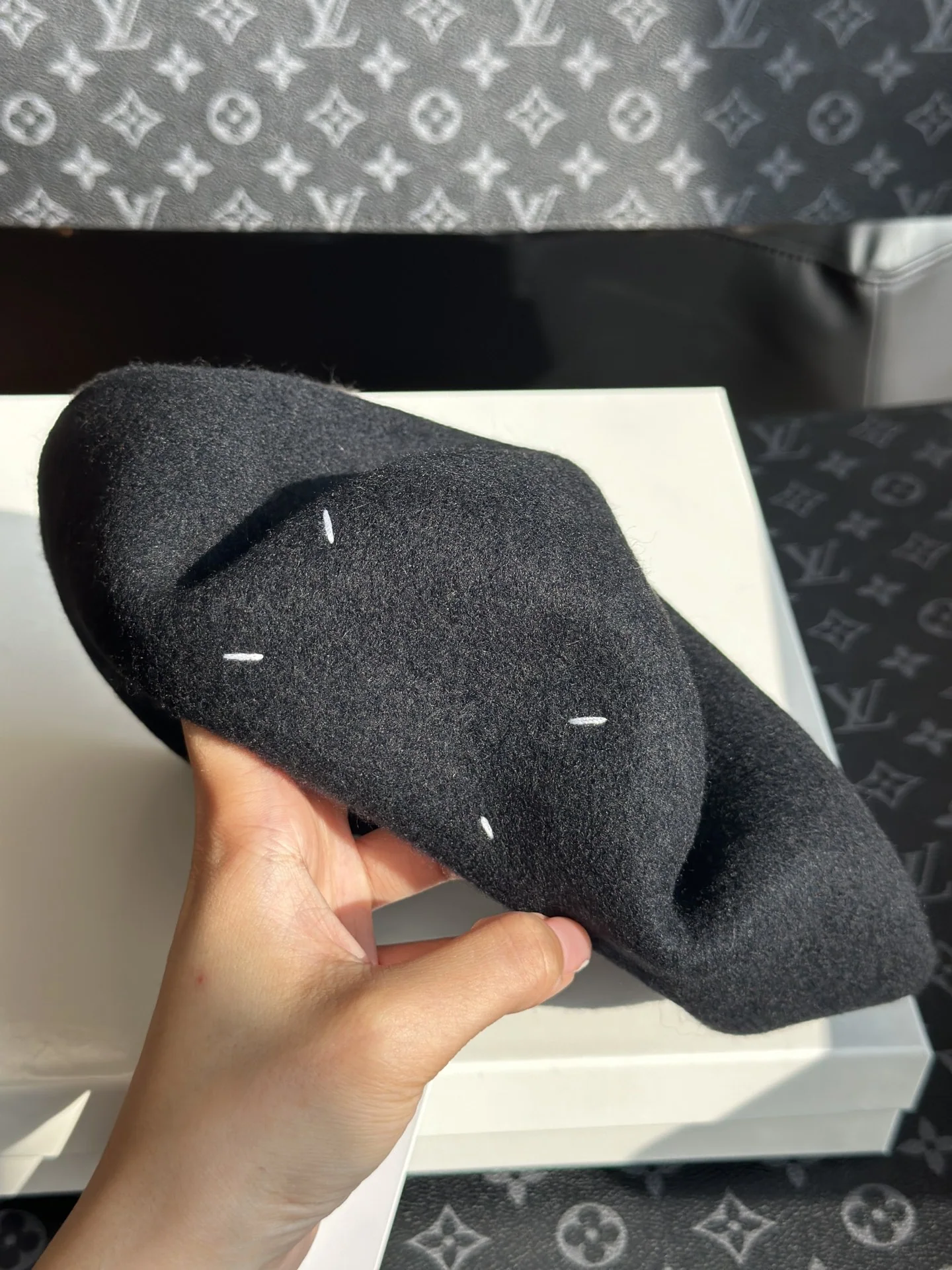 마르지엘라 영지 인견 울 소재 캡 상세 이미지 2