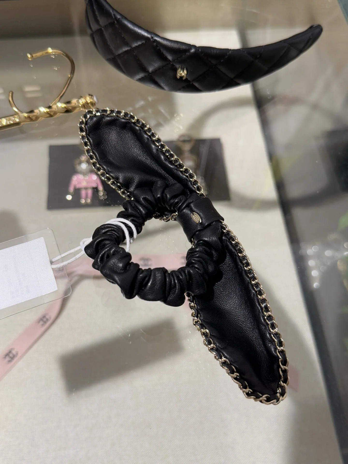 샤넬 램스킨 더블 C 체인 토끼 귀 헤어악세 상세 이미지 7