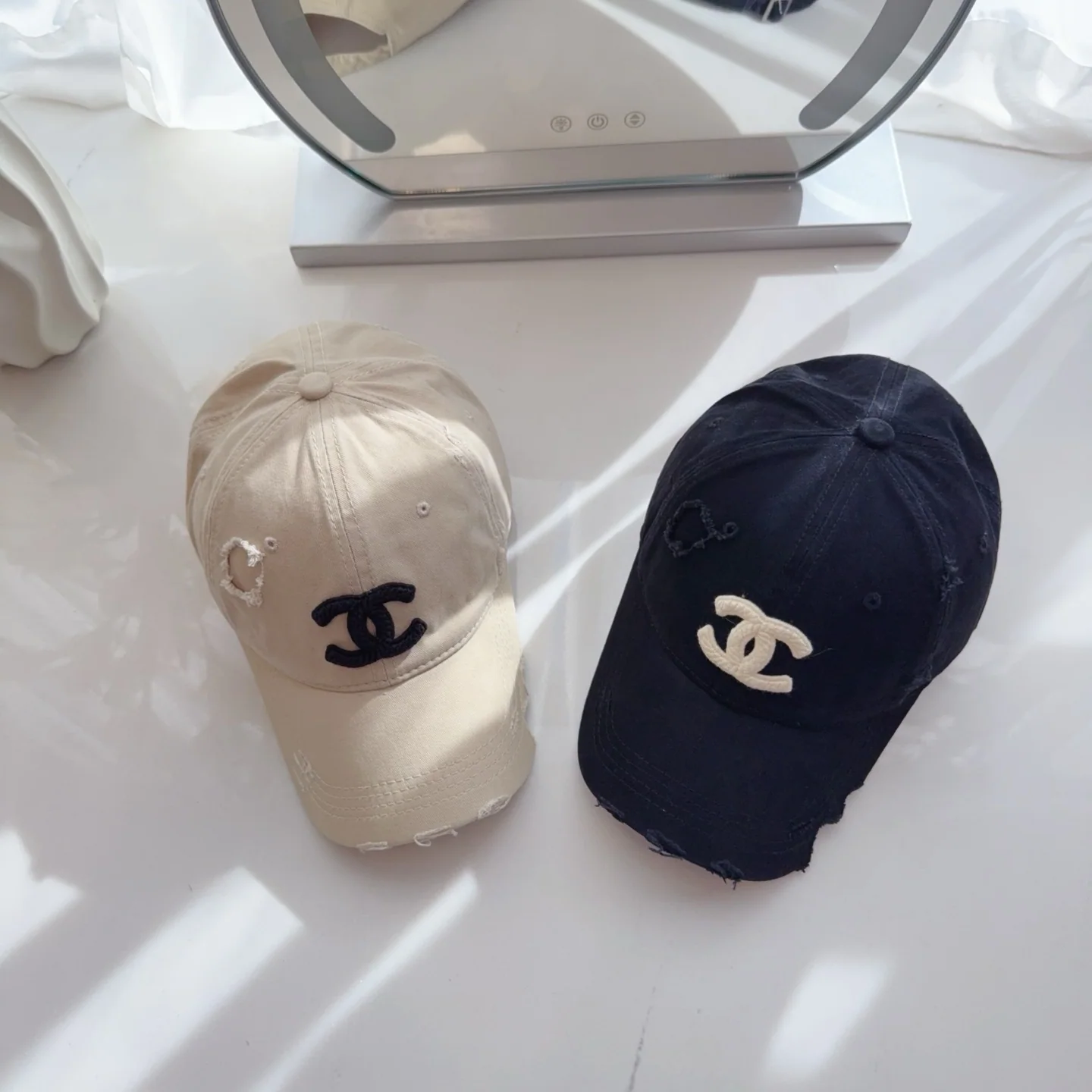 샤넬 립드 데미지 베이스볼캡 상세 이미지 9